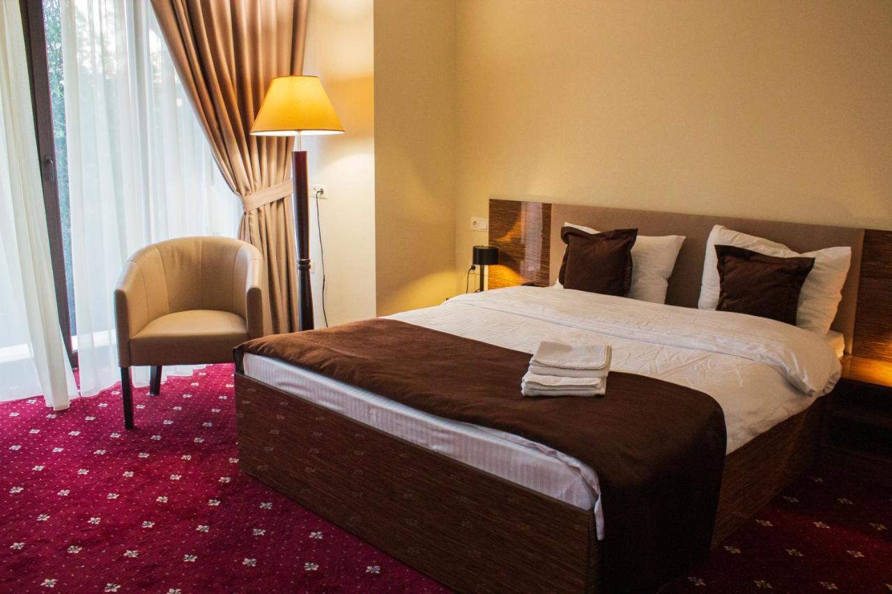 Bernardazzi Grand Hotel 키시나우 외부 사진