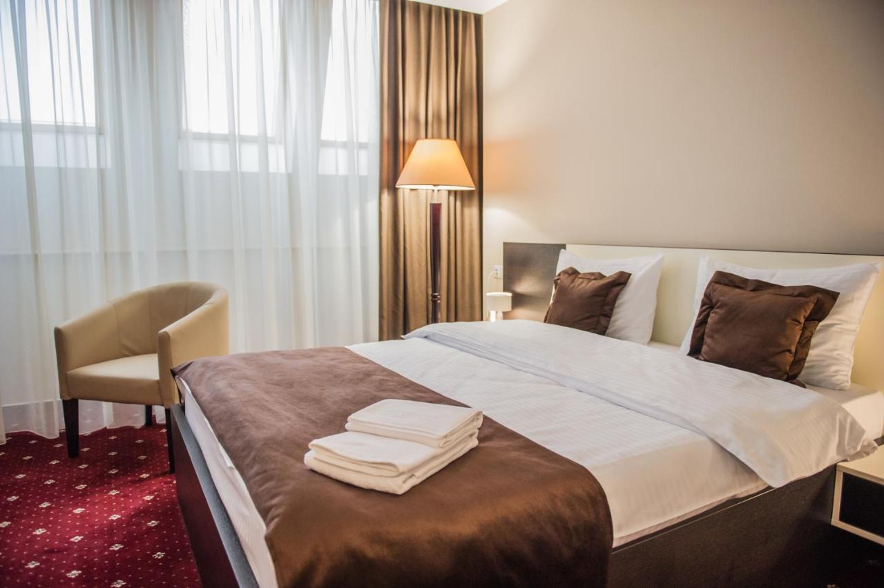 Bernardazzi Grand Hotel 키시나우 외부 사진