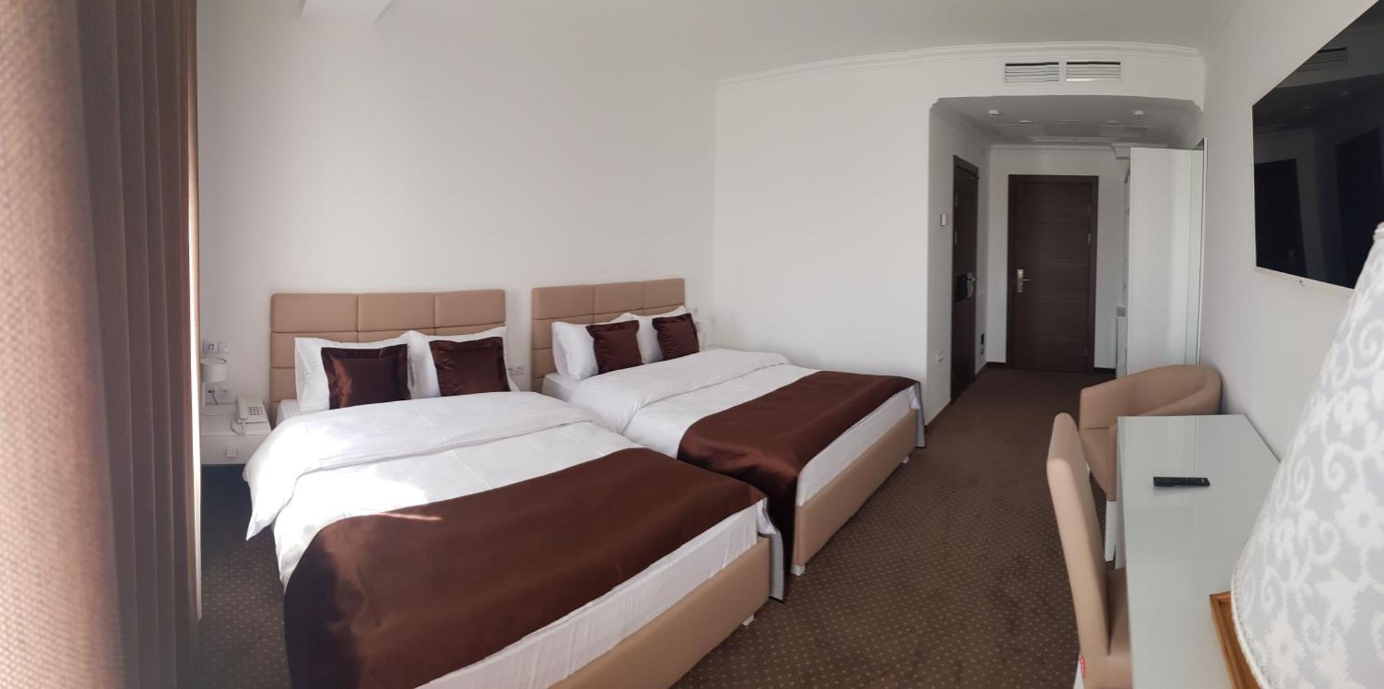 Bernardazzi Grand Hotel 키시나우 외부 사진