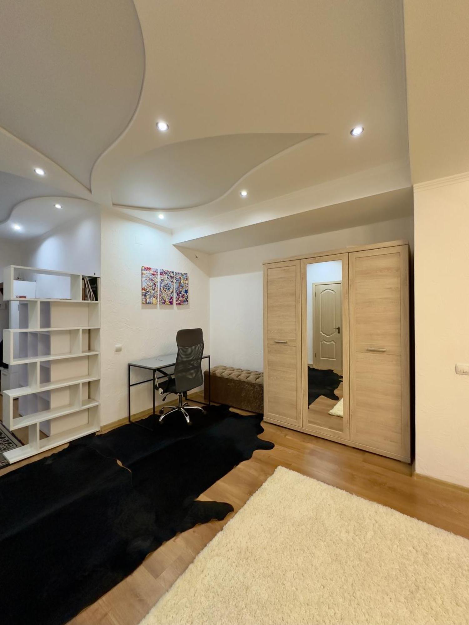 Bernardazzi Grand Hotel 키시나우 객실 사진