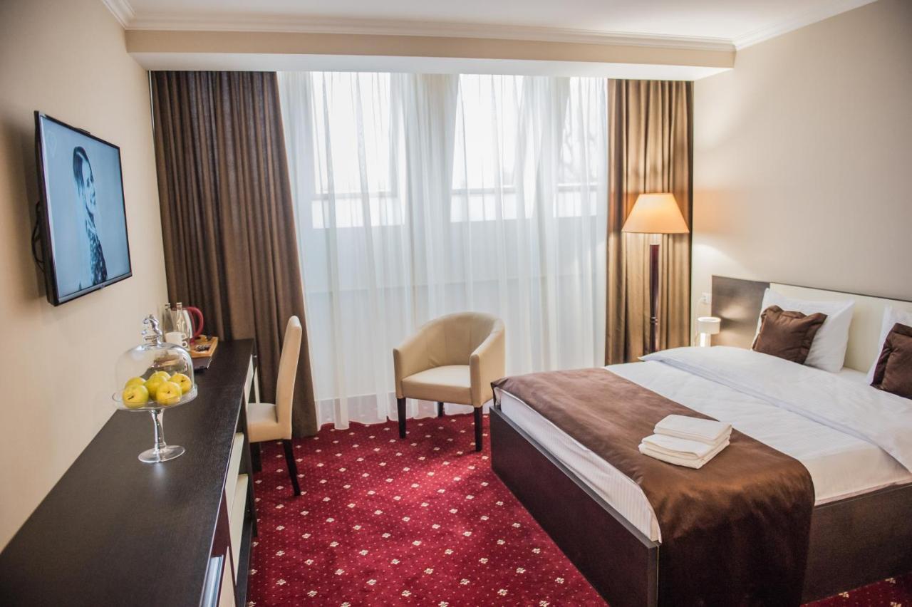 Bernardazzi Grand Hotel 키시나우 외부 사진